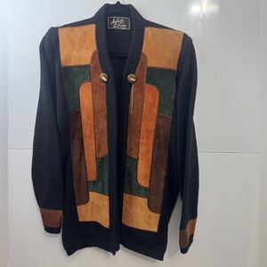 Artisan Women's Multicolor Cardigan

Handmade
